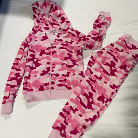 pink camo tracksuit